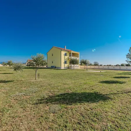 Nyaraló Holida Jurkin By Interhome Nin