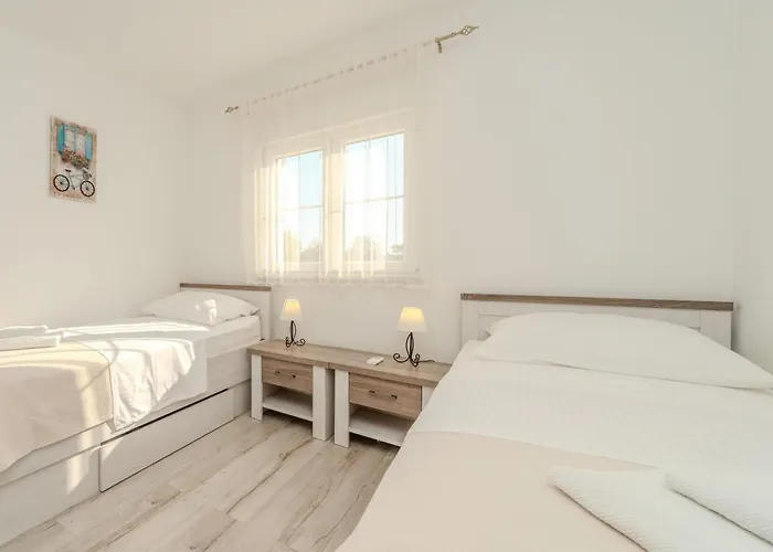 Holida Jurkin By Interhome