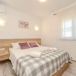 Holida Jurkin By Interhome Casa vacanze Nin