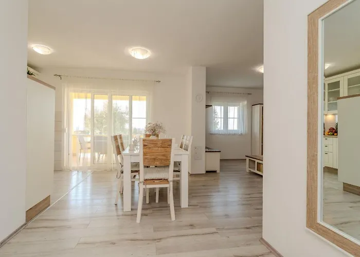 Holiday home Holida Jurkin By Interhome