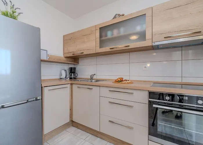 Holiday home Holida Jurkin By Interhome
